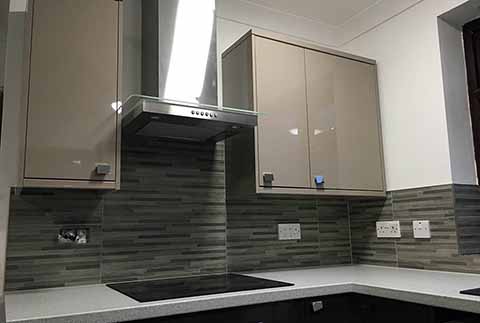 kitchen splashback using grey tiles laid by norfolk based tiler david mutten